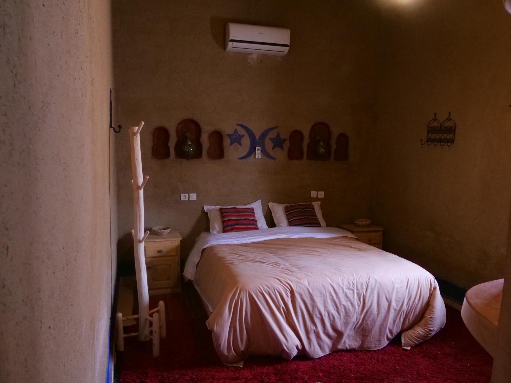 Kasbah Planet Sahara Hotel Мерцуга Стая снимка