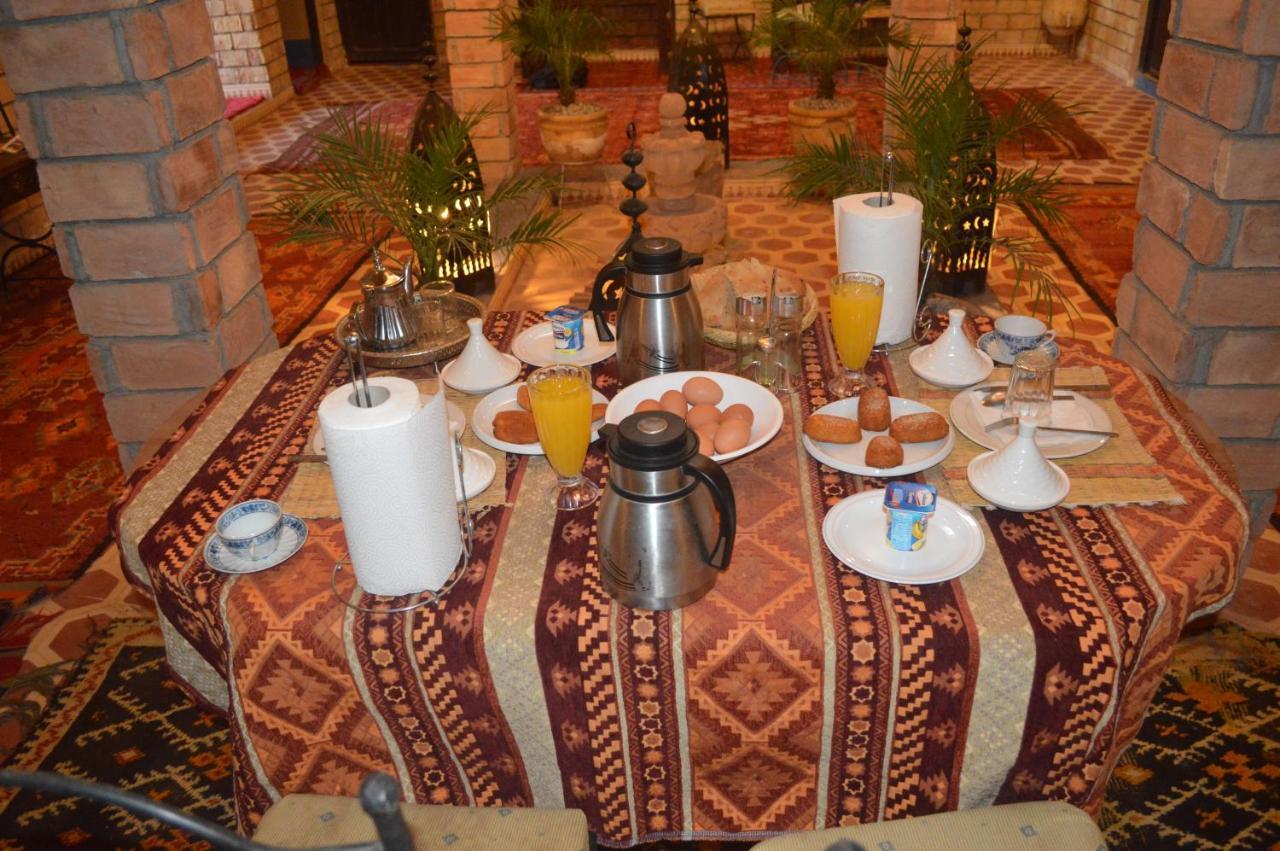 Kasbah Planet Sahara Hotel Мерцуга Екстериор снимка
